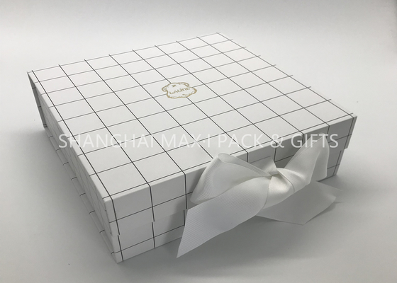 Çin Fantezi 7 × 7 Sunta Hediye Kutuları Beyaz Izgara Baskı Mat Laminasyon Yüzey İmha Tedarikçi